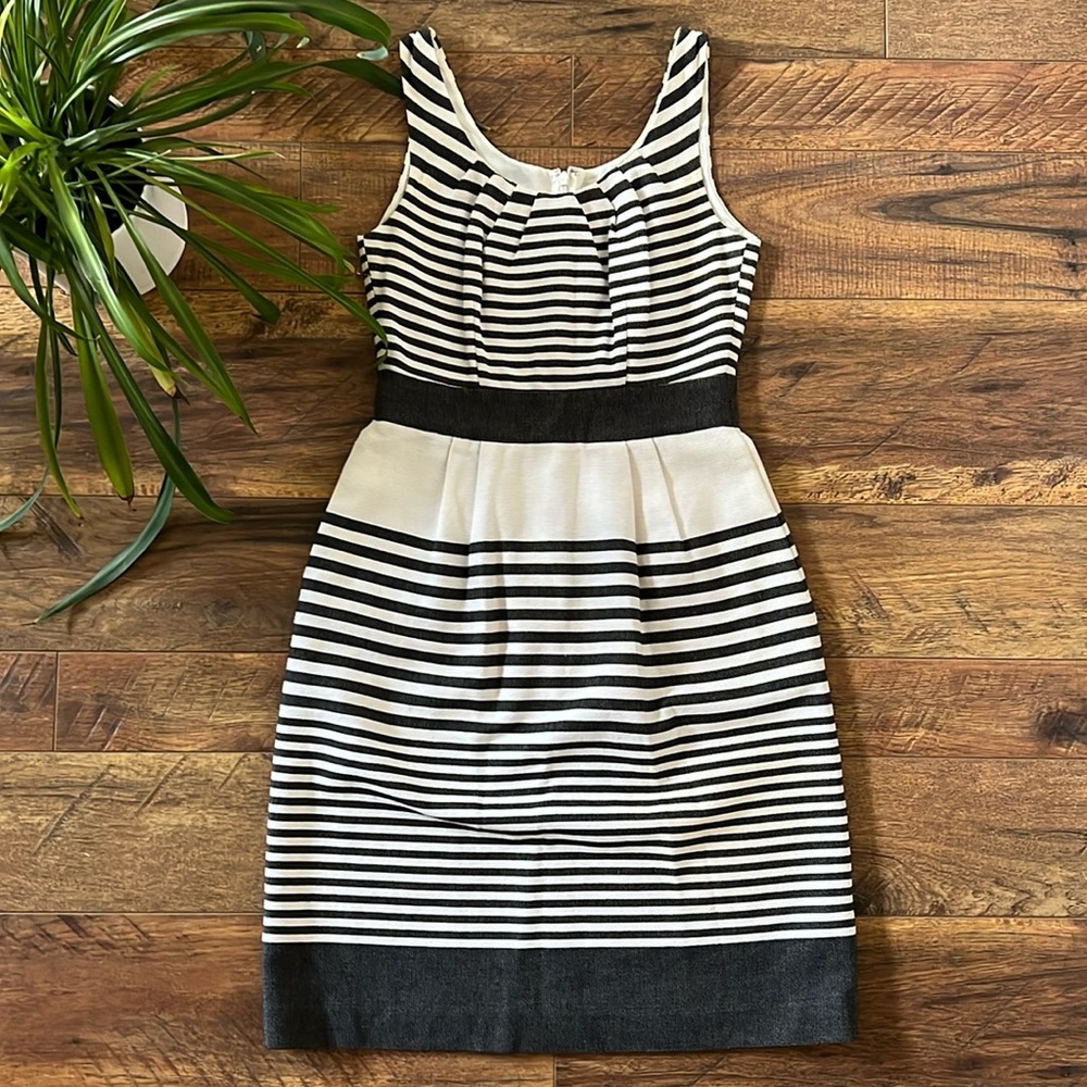 Banana Republic Striped Dress size 0-2